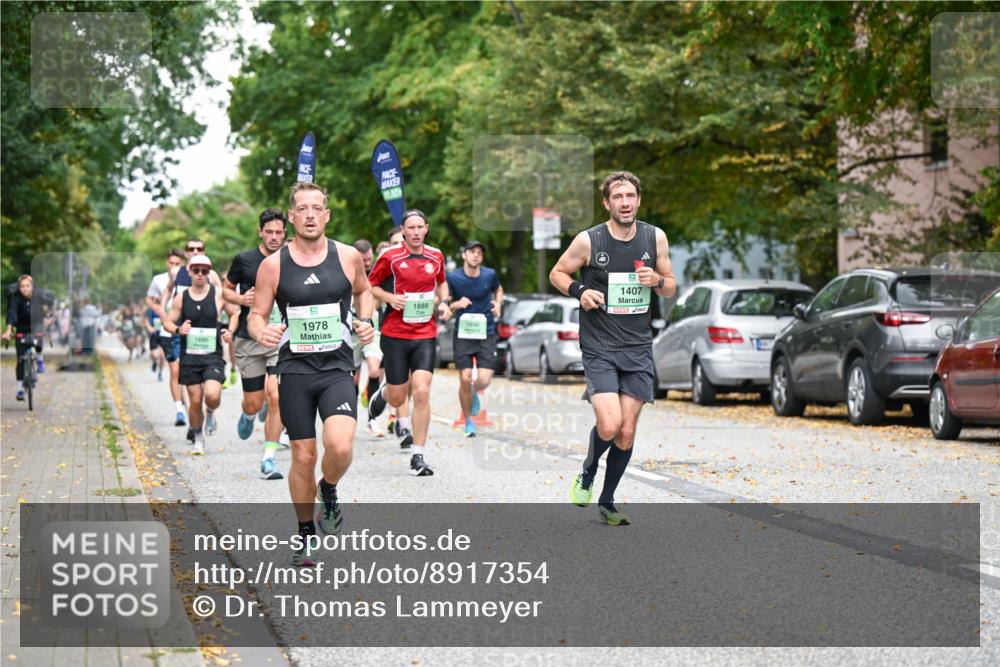 21.09.2025 - PSD Bank Halbmarathon Dr. Thomas Lammeyer http://msf.ph/oto/8917354 21.09.2025 10:33:18 Laufen 1890, 1978, 11, 30, 1889, 7836, 1407 meine-sportfotos.de