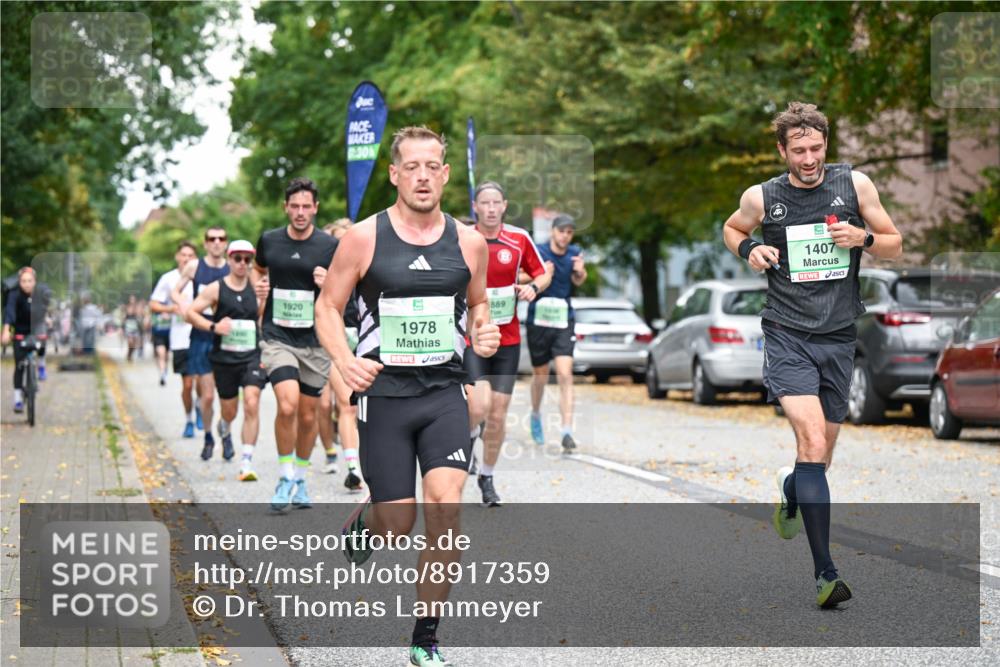 21.09.2025 - PSD Bank Halbmarathon Dr. Thomas Lammeyer http://msf.ph/oto/8917359 21.09.2025 10:33:19 Laufen 1920, 30, 1978, 889, 1407 meine-sportfotos.de
