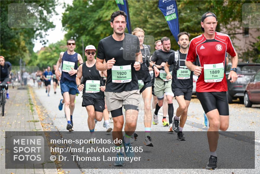 21.09.2025 - PSD Bank Halbmarathon Dr. Thomas Lammeyer http://msf.ph/oto/8917365 21.09.2025 10:33:20 Laufen 1427, 1890, 1920, 01, 30, 18, 3898, 1889 meine-sportfotos.de