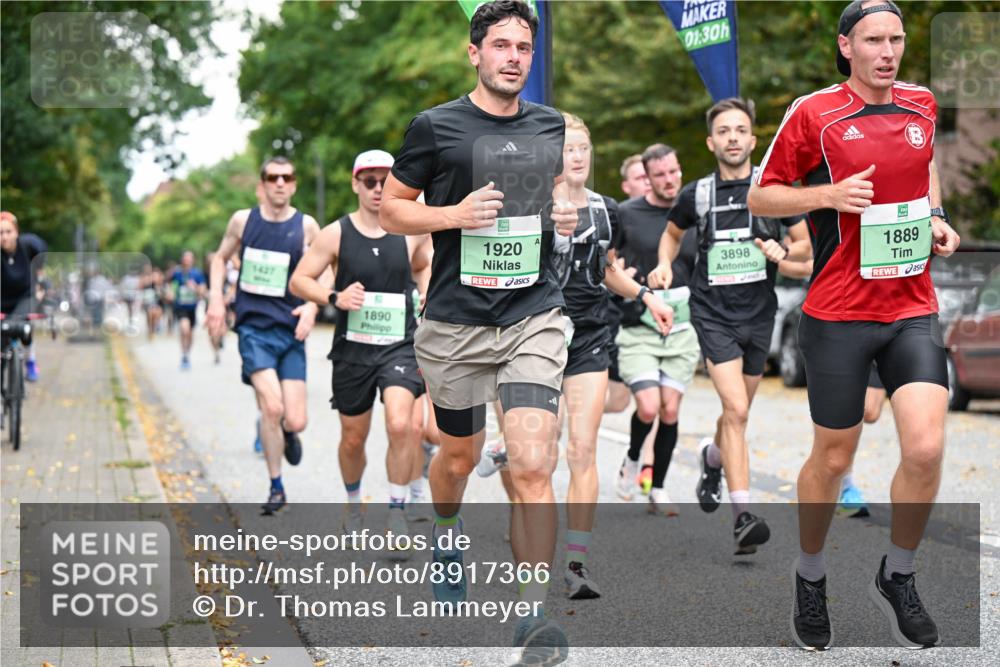 21.09.2025 - PSD Bank Halbmarathon Dr. Thomas Lammeyer http://msf.ph/oto/8917366 21.09.2025 10:33:21 Laufen 1427, 1890, 1920, 01, 30, 3898, 1889 meine-sportfotos.de