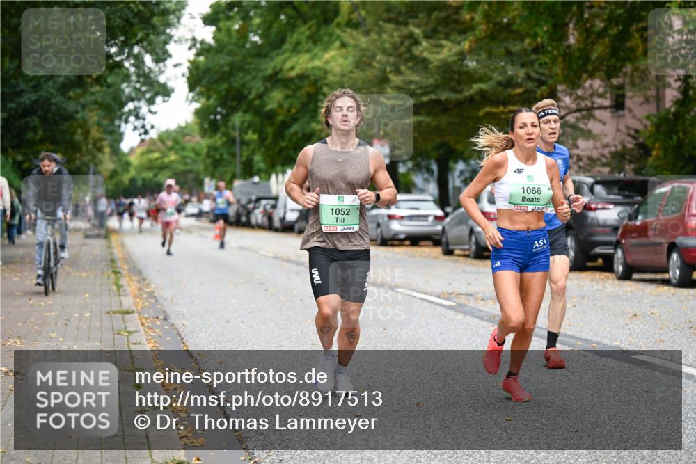 21.09.2025 - PSD Bank Halbmarathon Dr. Thomas Lammeyer http://msf.ph/oto/8917513 21.09.2025 10:33:44 Laufen 1052, 1066 meine-sportfotos.de