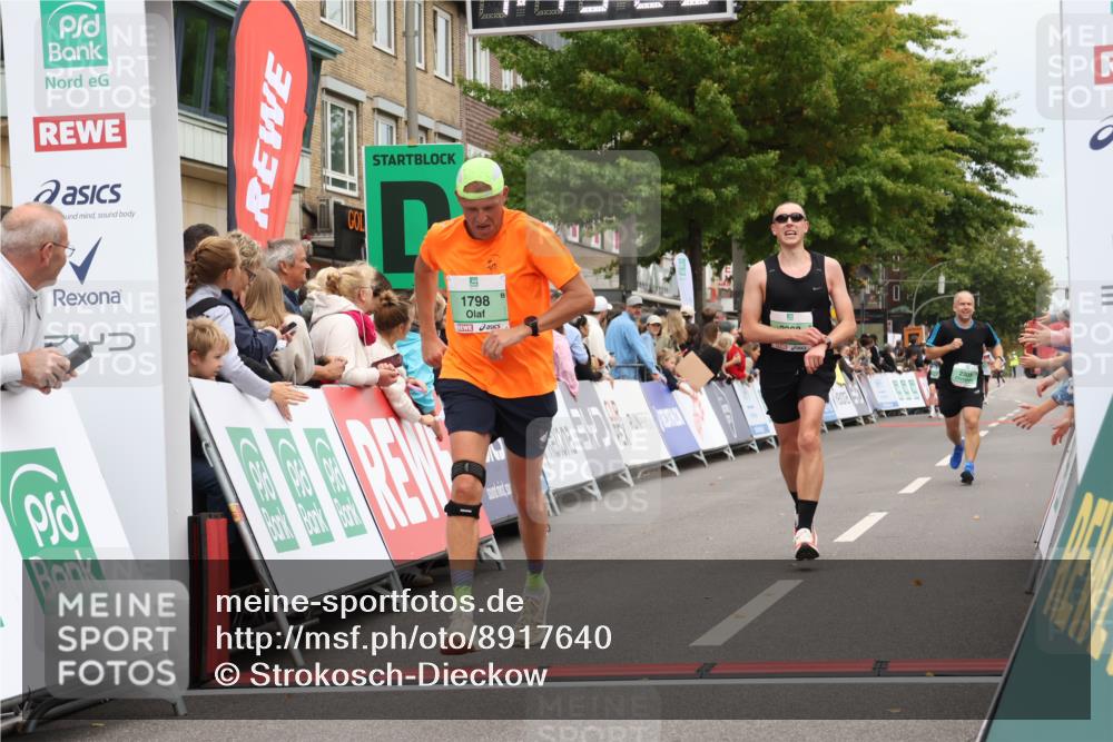 21.09.2025 - PSD Bank Halbmarathon Strokosch-Dieckow http://msf.ph/oto/8917640 21.09.2025 11:44:46 Ziel 1798, 2303, 2308, 2351 meine-sportfotos.de