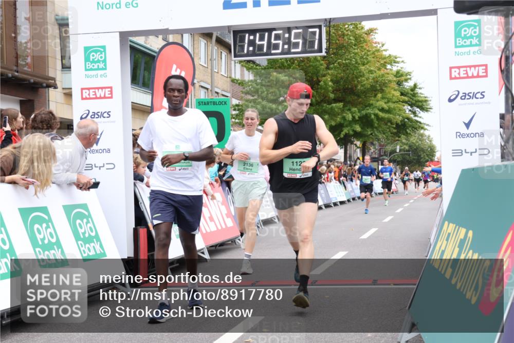 21.09.2025 - PSD Bank Halbmarathon Strokosch-Dieckow http://msf.ph/oto/8917780 21.09.2025 11:45:20 Ziel 1123, 1722, 1774, 1958, 2136, 2501, 3024 meine-sportfotos.de