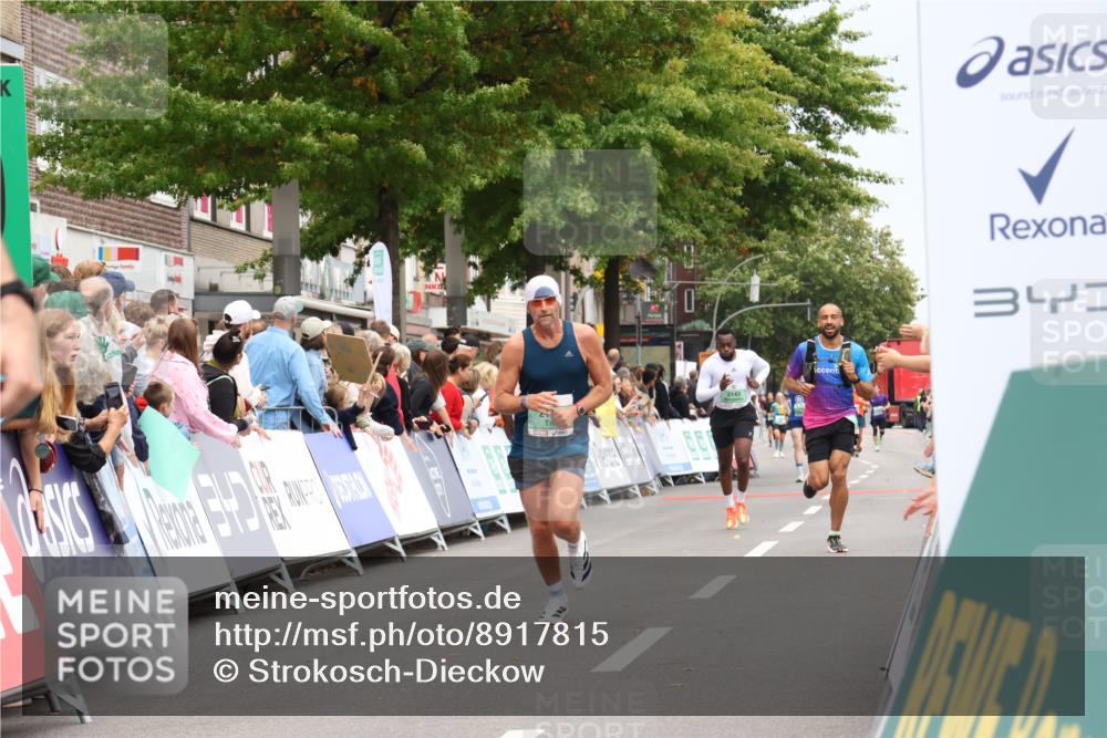 21.09.2025 - PSD Bank Halbmarathon Strokosch-Dieckow http://msf.ph/oto/8917815 21.09.2025 11:45:28 Ziel 2136, 2139, 2606, 3024 meine-sportfotos.de