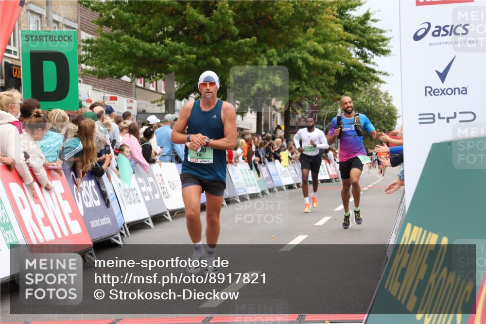 21.09.2025 - PSD Bank Halbmarathon Strokosch-Dieckow http://msf.ph/oto/8917821 21.09.2025 11:45:30 Ziel 1023, 2139, 2606, 3024 meine-sportfotos.de