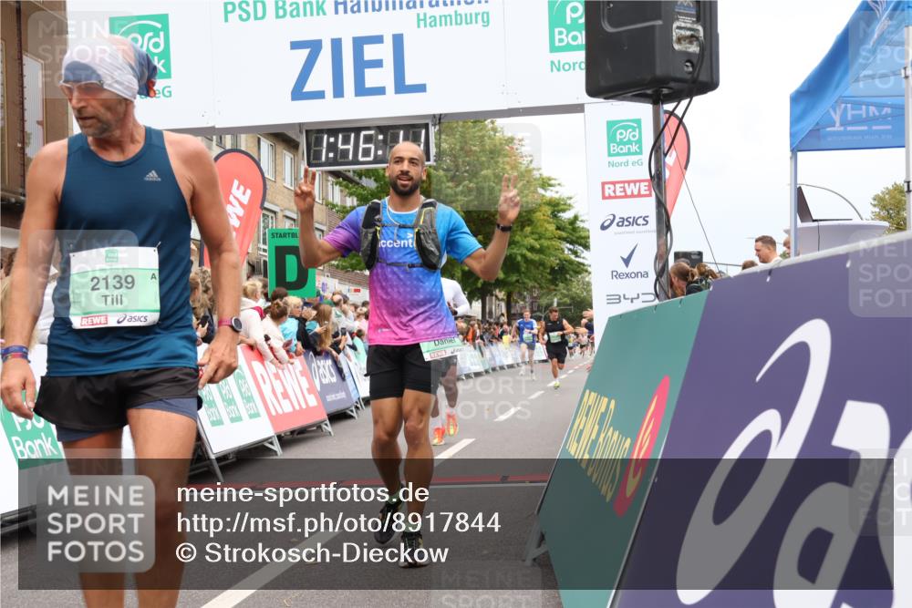 21.09.2025 - PSD Bank Halbmarathon Strokosch-Dieckow http://msf.ph/oto/8917844 21.09.2025 11:45:34 Ziel 1023, 1041, 2139, 2143, 2606, 2939 meine-sportfotos.de