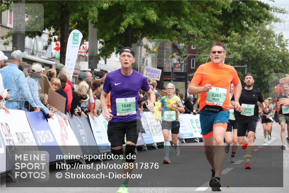 21.09.2025 - PSD Bank Halbmarathon Strokosch-Dieckow http://msf.ph/oto/8917876 21.09.2025 11:45:45 Ziel 1041, 1049, 2261, 2939 meine-sportfotos.de