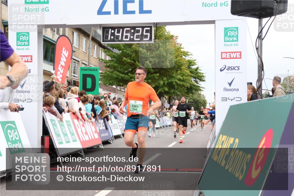 21.09.2025 - PSD Bank Halbmarathon Strokosch-Dieckow http://msf.ph/oto/8917891 21.09.2025 11:45:48 Ziel 1049, 2261, 2409, 2483, 3173 meine-sportfotos.de