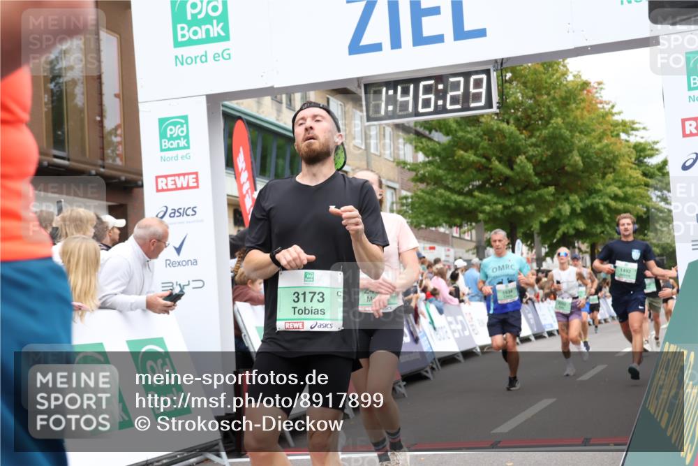 21.09.2025 - PSD Bank Halbmarathon Strokosch-Dieckow http://msf.ph/oto/8917899 21.09.2025 11:45:52 Ziel 1049, 1534, 2117, 2261, 2292, 2409, 2422, 2483, 3173 meine-sportfotos.de