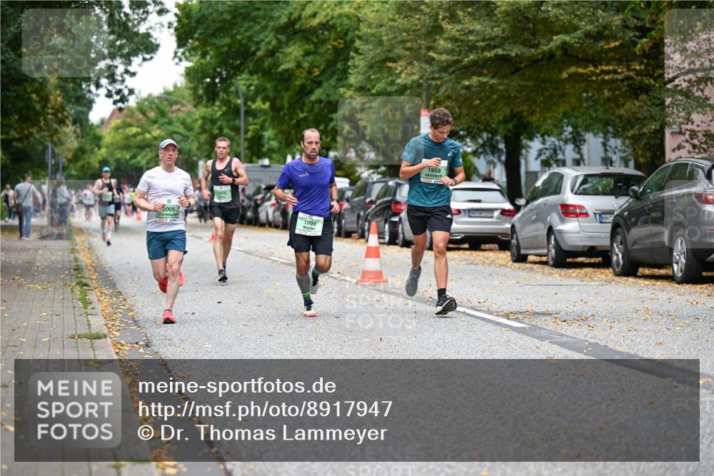 21.09.2025 - PSD Bank Halbmarathon Dr. Thomas Lammeyer http://msf.ph/oto/8917947 21.09.2025 10:34:40 Laufen 2005, 1870, 1891, 1958 meine-sportfotos.de