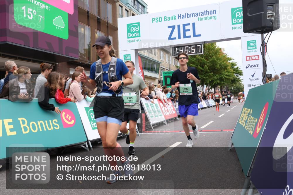 21.09.2025 - PSD Bank Halbmarathon Strokosch-Dieckow http://msf.ph/oto/8918013 21.09.2025 11:46:20 Ziel 1062, 1751, 2129, 2141, 2229, 2235 meine-sportfotos.de