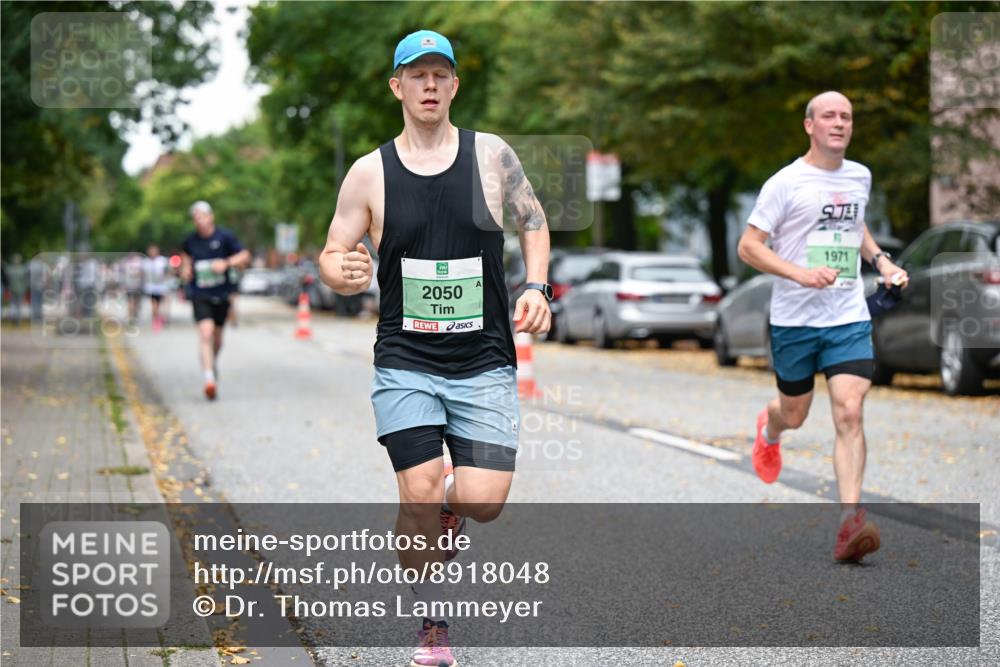 21.09.2025 - PSD Bank Halbmarathon Dr. Thomas Lammeyer http://msf.ph/oto/8918048 21.09.2025 10:34:52 Laufen 2050, 1971 meine-sportfotos.de