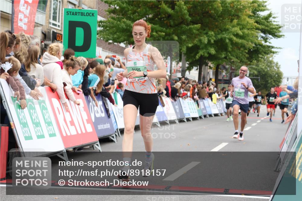 21.09.2025 - PSD Bank Halbmarathon Strokosch-Dieckow http://msf.ph/oto/8918157 21.09.2025 11:46:51 Ziel 1956, 2112, 2155, 2391, 2657 meine-sportfotos.de