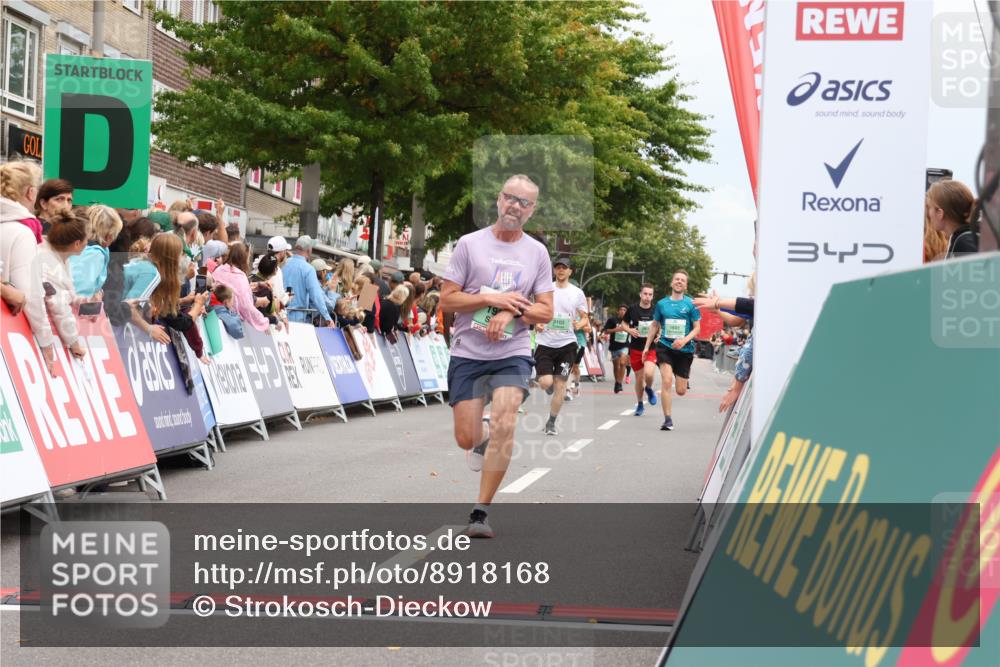 21.09.2025 - PSD Bank Halbmarathon Strokosch-Dieckow http://msf.ph/oto/8918168 21.09.2025 11:46:53 Ziel 1601, 1956, 2112, 2155, 2391, 2657, 3102 meine-sportfotos.de