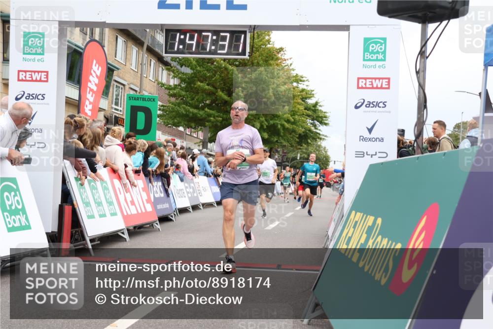 21.09.2025 - PSD Bank Halbmarathon Strokosch-Dieckow http://msf.ph/oto/8918174 21.09.2025 11:46:54 Ziel 1601, 1956, 2155, 2391, 2657, 3102 meine-sportfotos.de