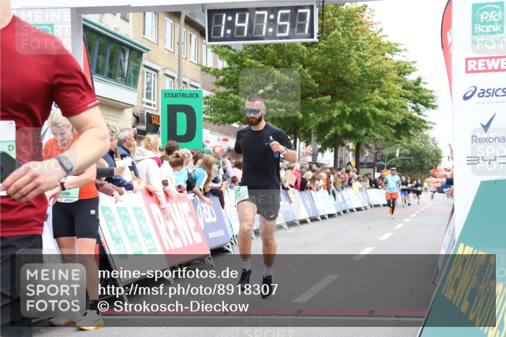 21.09.2025 - PSD Bank Halbmarathon Strokosch-Dieckow http://msf.ph/oto/8918307 21.09.2025 11:47:21 Ziel 1403, 2232 meine-sportfotos.de