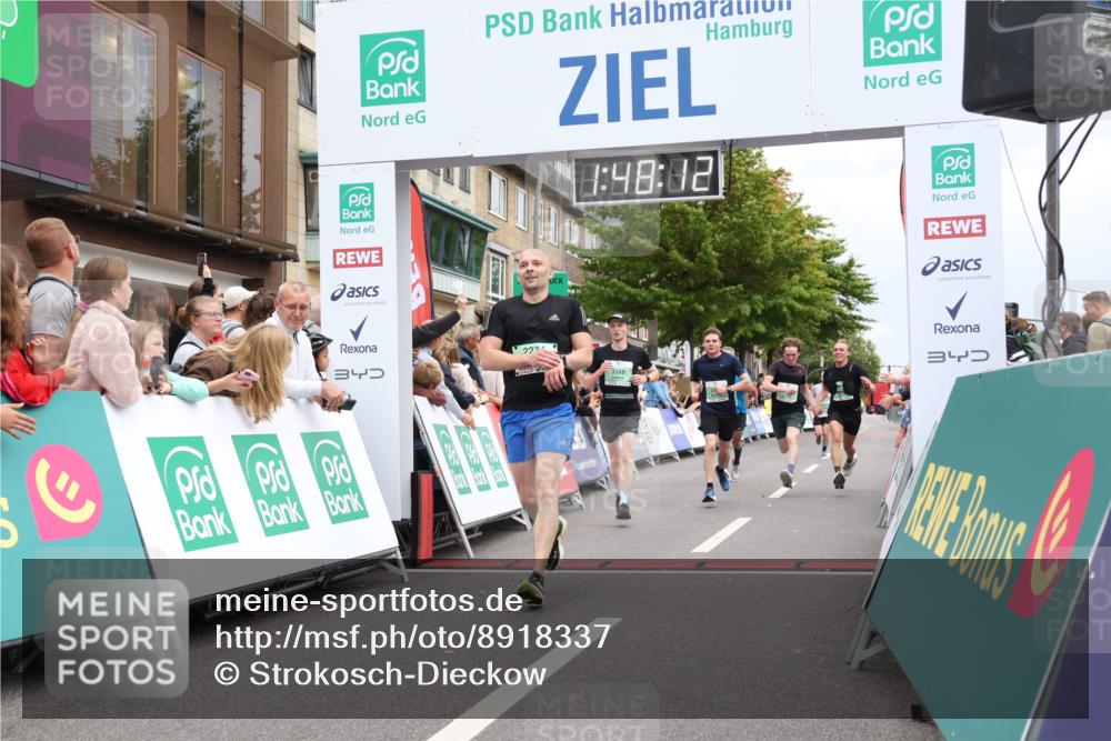 21.09.2025 - PSD Bank Halbmarathon Strokosch-Dieckow http://msf.ph/oto/8918337 21.09.2025 11:47:35 Ziel 1164, 1401, 1530, 2049, 2234, 2522, 2971, 3389 meine-sportfotos.de