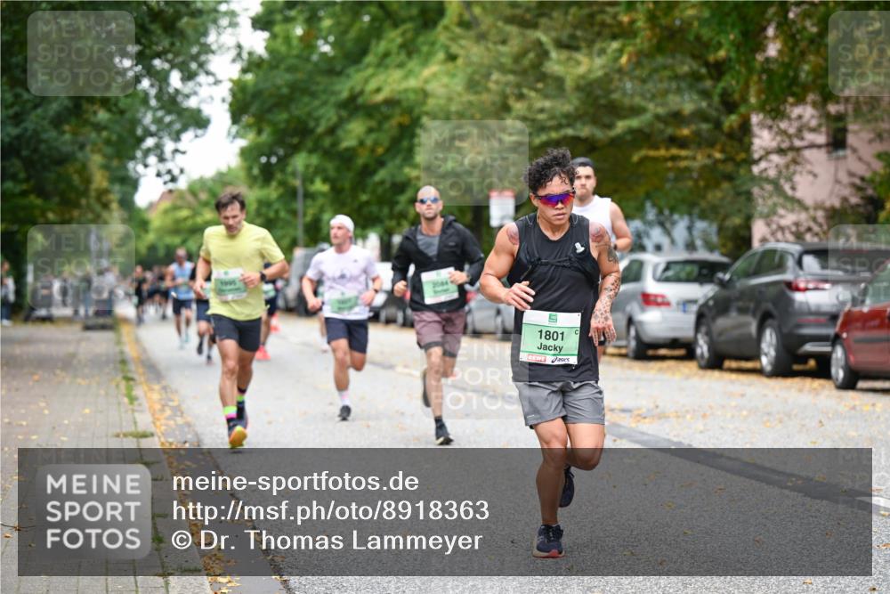 21.09.2025 - PSD Bank Halbmarathon Dr. Thomas Lammeyer http://msf.ph/oto/8918363 21.09.2025 10:35:39 Laufen 2084, 1801 meine-sportfotos.de