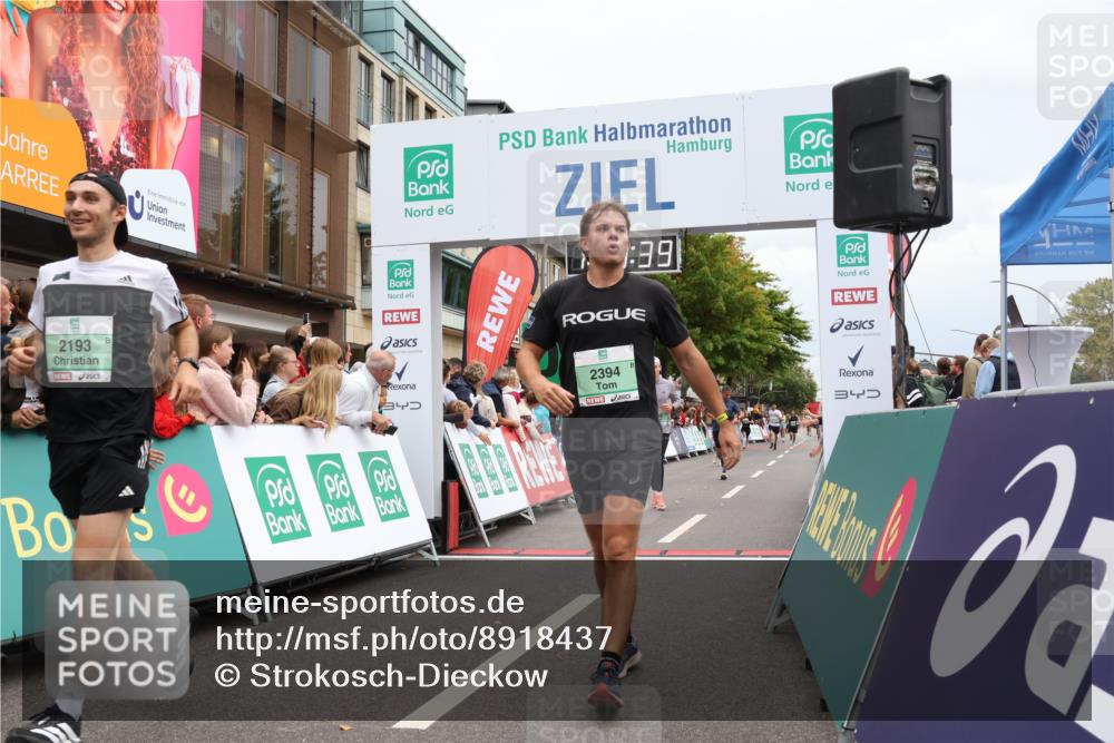 21.09.2025 - PSD Bank Halbmarathon Strokosch-Dieckow http://msf.ph/oto/8918437 21.09.2025 11:48:02 Ziel 1081, 1962, 2193, 2233, 2394, 2725 meine-sportfotos.de