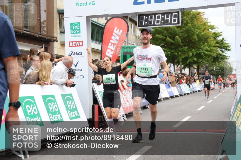 21.09.2025 - PSD Bank Halbmarathon Strokosch-Dieckow http://msf.ph/oto/8918480 21.09.2025 11:48:09 Ziel 1081, 1412, 2230, 2233, 2725, 4054 meine-sportfotos.de