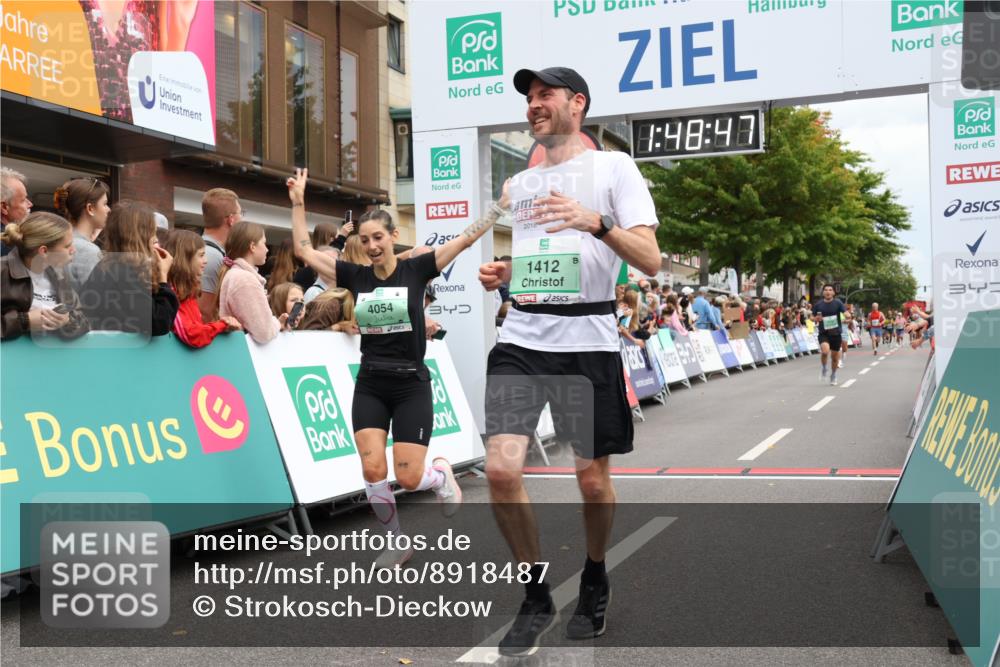 21.09.2025 - PSD Bank Halbmarathon Strokosch-Dieckow http://msf.ph/oto/8918487 21.09.2025 11:48:10 Ziel 1081, 1412, 2230, 2233, 2725, 4054 meine-sportfotos.de