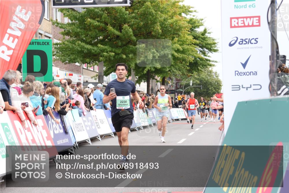 21.09.2025 - PSD Bank Halbmarathon Strokosch-Dieckow http://msf.ph/oto/8918493 21.09.2025 11:48:12 Ziel 1067, 1081, 1412, 2230, 2233, 4054 meine-sportfotos.de