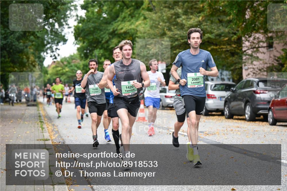 21.09.2025 - PSD Bank Halbmarathon Dr. Thomas Lammeyer http://msf.ph/oto/8918533 21.09.2025 10:36:00 Laufen 42, 1646, 1420, 2094, 2001 meine-sportfotos.de