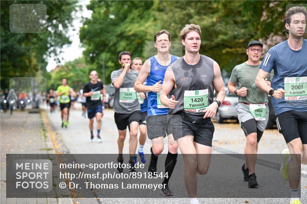 21.09.2025 - PSD Bank Halbmarathon Dr. Thomas Lammeyer http://msf.ph/oto/8918544 21.09.2025 10:36:01 Laufen 1646, 42, 1420, 1904, 2001 meine-sportfotos.de