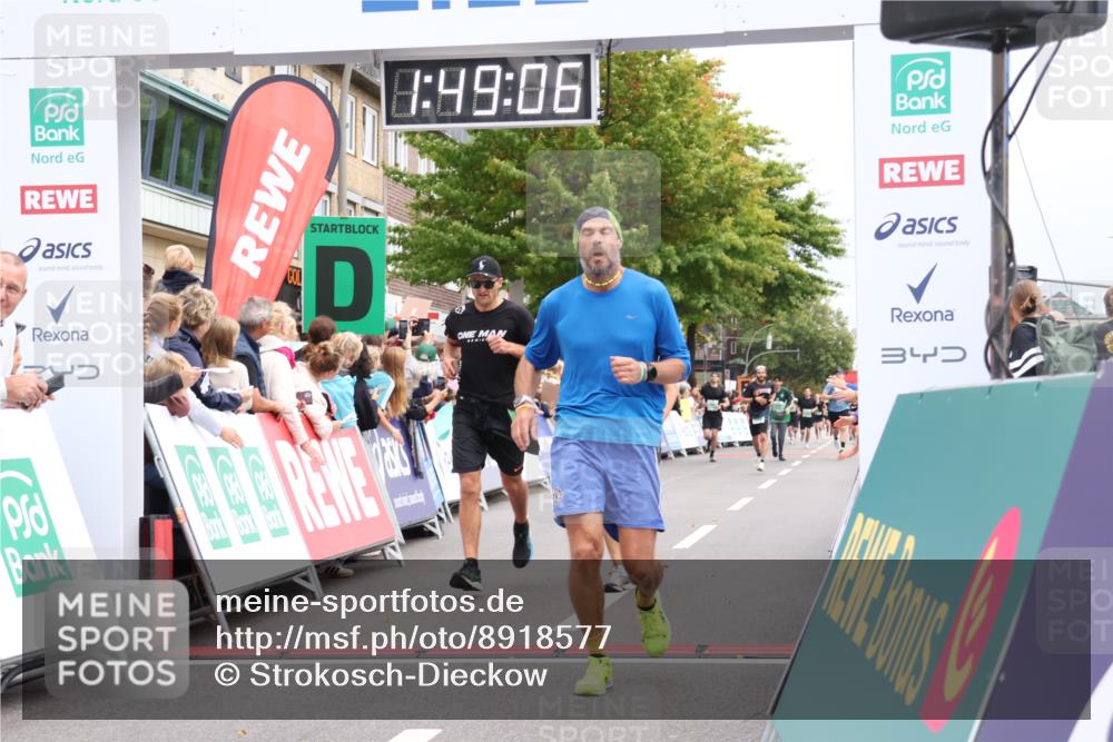 21.09.2025 - PSD Bank Halbmarathon Strokosch-Dieckow http://msf.ph/oto/8918577 21.09.2025 11:48:30 Ziel 1311, 1529, 1624, 1942, 2259, 2378, 3169, 3921 meine-sportfotos.de