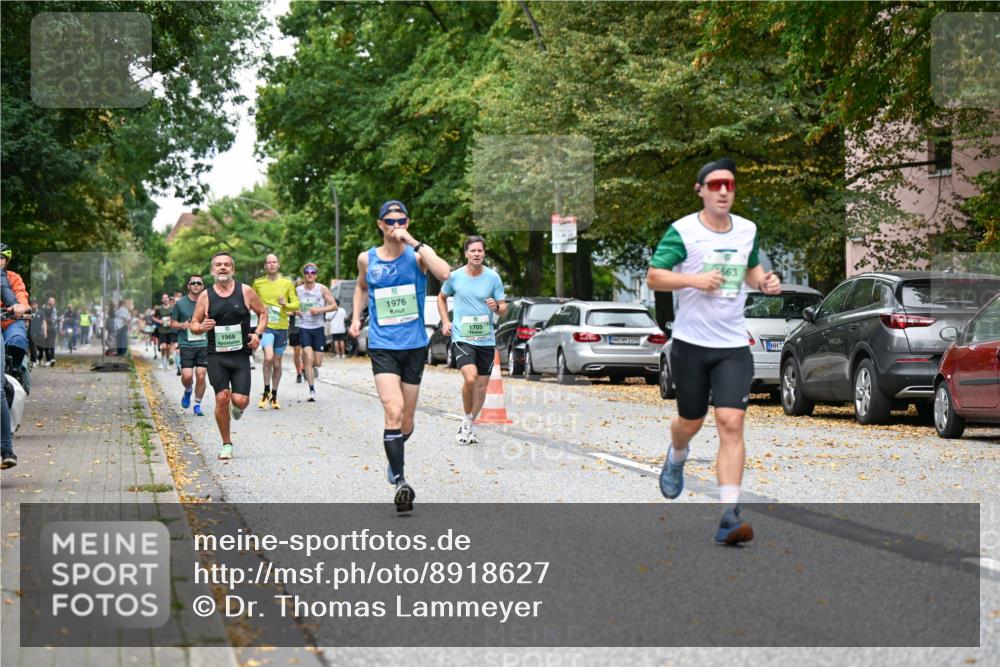 21.09.2025 - PSD Bank Halbmarathon Dr. Thomas Lammeyer http://msf.ph/oto/8918627 21.09.2025 10:36:10 Laufen 1968, 1976, 1705, 563 meine-sportfotos.de