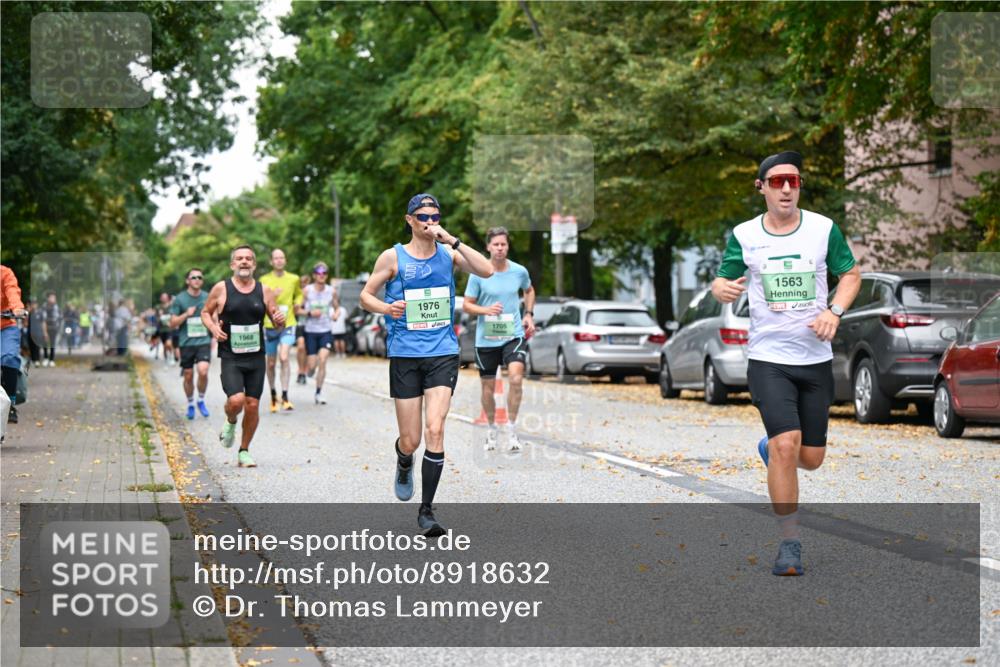 21.09.2025 - PSD Bank Halbmarathon Dr. Thomas Lammeyer http://msf.ph/oto/8918632 21.09.2025 10:36:10 Laufen 1968, 1976, 1705, 1563 meine-sportfotos.de
