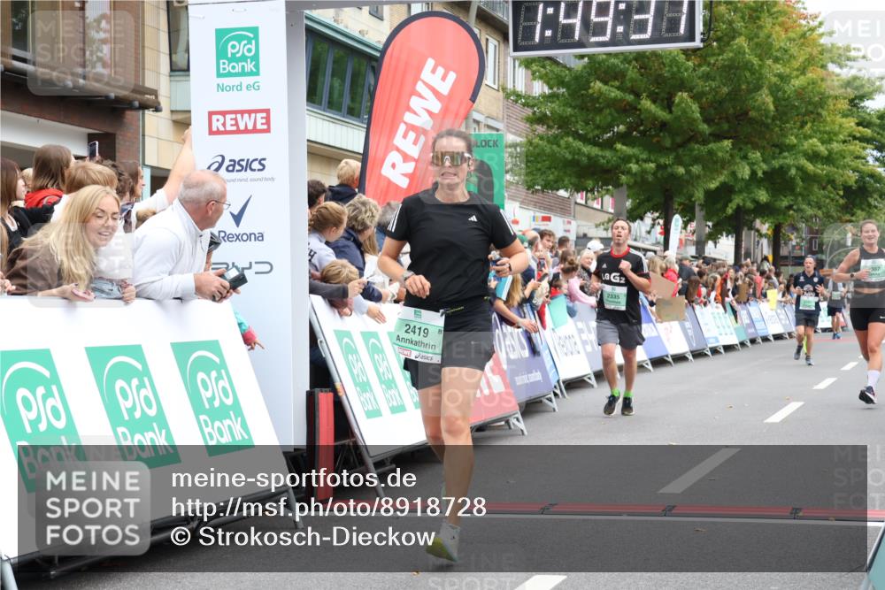 21.09.2025 - PSD Bank Halbmarathon Strokosch-Dieckow http://msf.ph/oto/8918728 21.09.2025 11:49:00 Ziel 1129, 1271, 1983, 1987, 2004, 2053, 2106, 2214, 2307, 2335, 2419, 2438, 2445 meine-sportfotos.de
