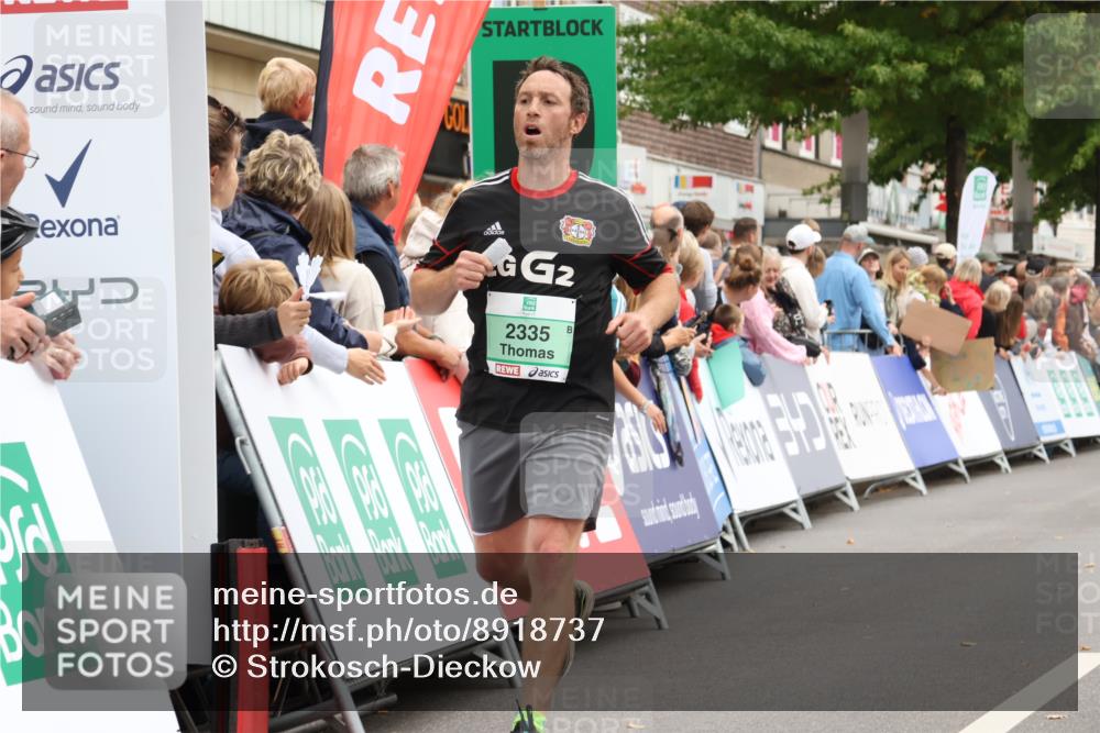 21.09.2025 - PSD Bank Halbmarathon Strokosch-Dieckow http://msf.ph/oto/8918737 21.09.2025 11:49:02 Ziel 1987, 2053, 2106, 2214, 2307, 2335, 2419, 2445 meine-sportfotos.de