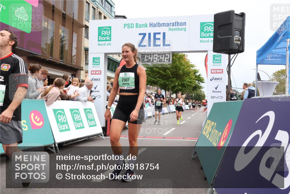 21.09.2025 - PSD Bank Halbmarathon Strokosch-Dieckow http://msf.ph/oto/8918754 21.09.2025 11:49:06 Ziel 1659, 2053, 2307, 2335, 2419, 2777 meine-sportfotos.de