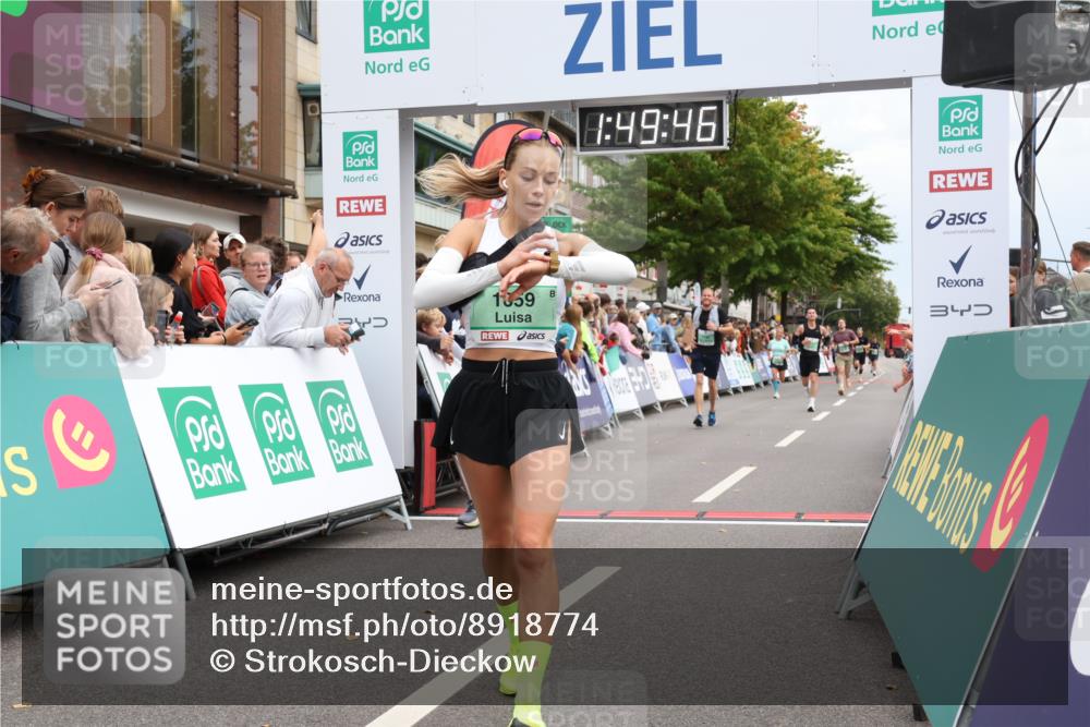 21.09.2025 - PSD Bank Halbmarathon Strokosch-Dieckow http://msf.ph/oto/8918774 21.09.2025 11:49:09 Ziel 1195, 1659, 2307, 2335, 2777 meine-sportfotos.de