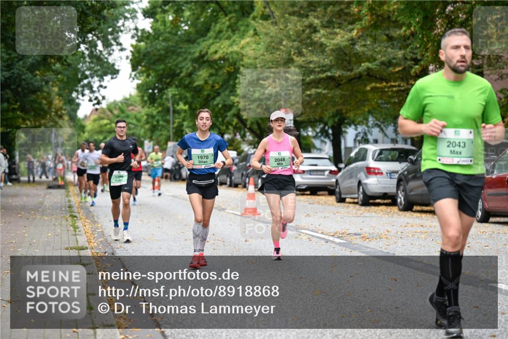 21.09.2025 - PSD Bank Halbmarathon Dr. Thomas Lammeyer http://msf.ph/oto/8918868 21.09.2025 10:36:35 Laufen 1399, 1970, 2048, 2043 meine-sportfotos.de