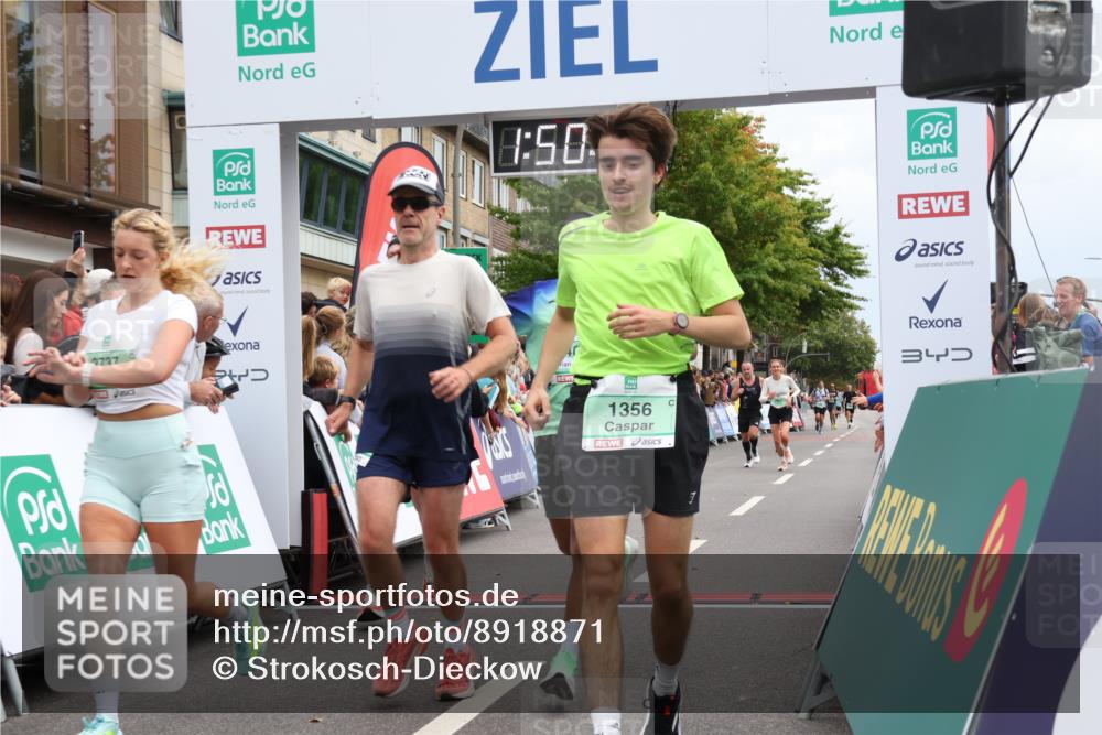 21.09.2025 - PSD Bank Halbmarathon Strokosch-Dieckow http://msf.ph/oto/8918871 21.09.2025 11:49:29 Ziel 1257, 1356, 2010, 2463, 2607, 2737, 3376, 3896, 4010 meine-sportfotos.de