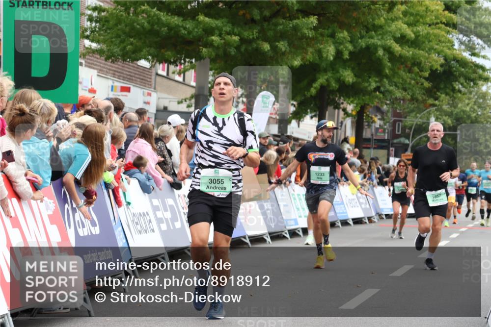 21.09.2025 - PSD Bank Halbmarathon Strokosch-Dieckow http://msf.ph/oto/8918912 21.09.2025 11:49:41 Ziel 1233, 1657, 2101, 2322, 2607, 2830, 3055 meine-sportfotos.de