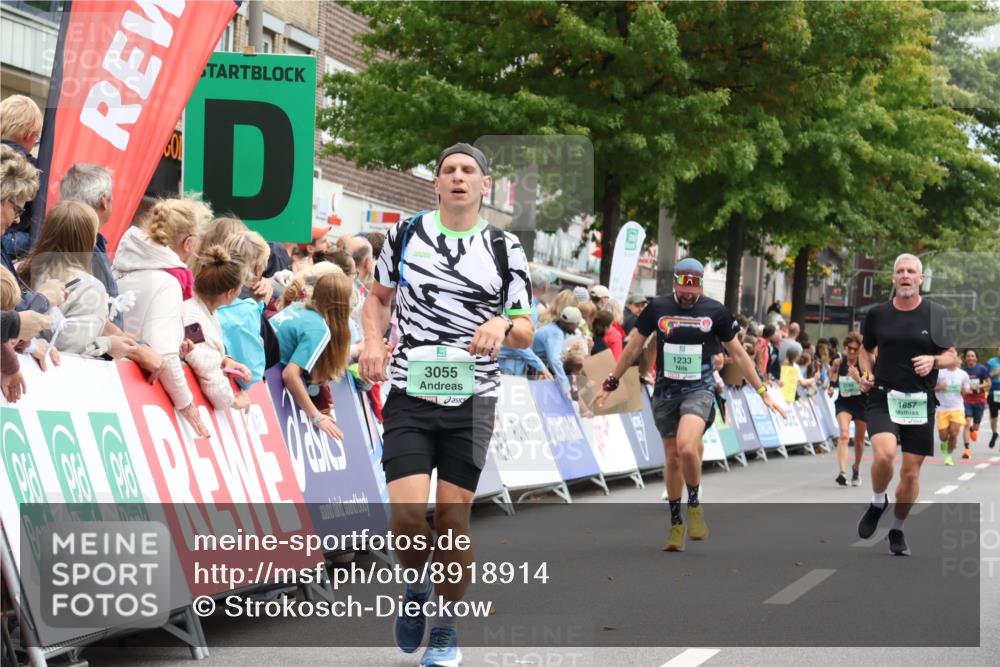 21.09.2025 - PSD Bank Halbmarathon Strokosch-Dieckow http://msf.ph/oto/8918914 21.09.2025 11:49:41 Ziel 1233, 1657, 2101, 2322, 2607, 2830, 3055 meine-sportfotos.de