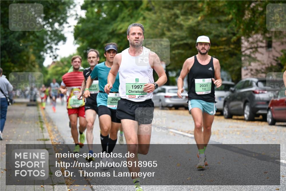 21.09.2025 - PSD Bank Halbmarathon Dr. Thomas Lammeyer http://msf.ph/oto/8918965 21.09.2025 10:36:46 Laufen 023, 2095, 1997, 2031 meine-sportfotos.de