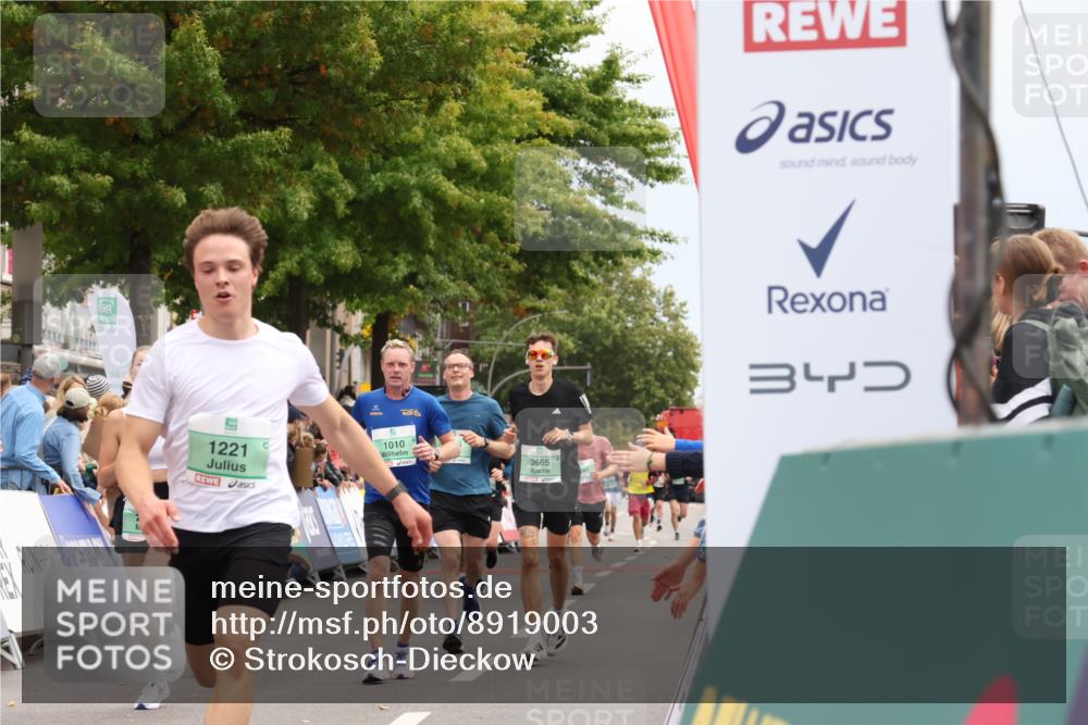 21.09.2025 - PSD Bank Halbmarathon Strokosch-Dieckow http://msf.ph/oto/8919003 21.09.2025 11:49:59 Ziel 1010, 1221, 2065, 2181, 2257, 2362, 2462, 2527, 2677, 3086, 3665 meine-sportfotos.de