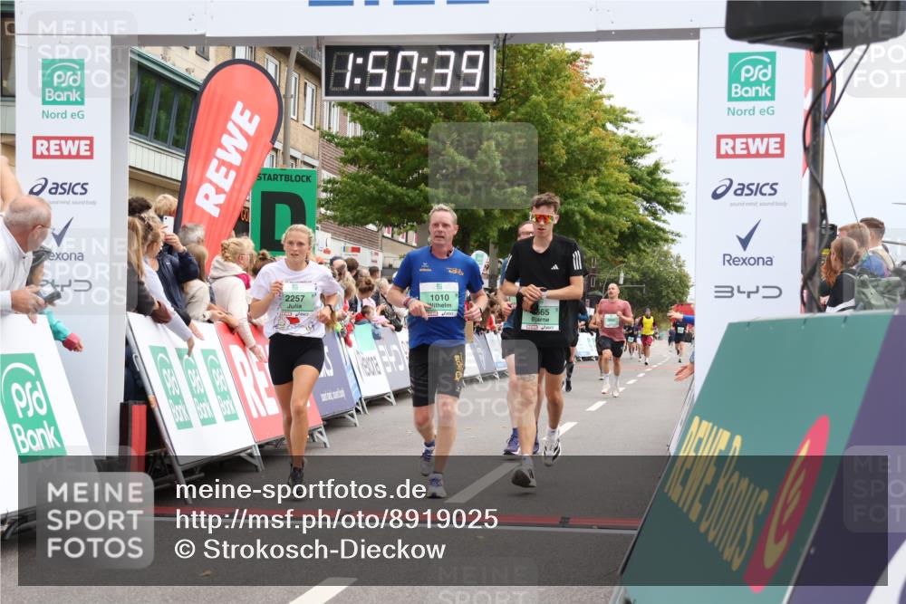 21.09.2025 - PSD Bank Halbmarathon Strokosch-Dieckow http://msf.ph/oto/8919025 21.09.2025 11:50:02 Ziel 1010, 1221, 2065, 2181, 2257, 2677, 3086, 3665 meine-sportfotos.de