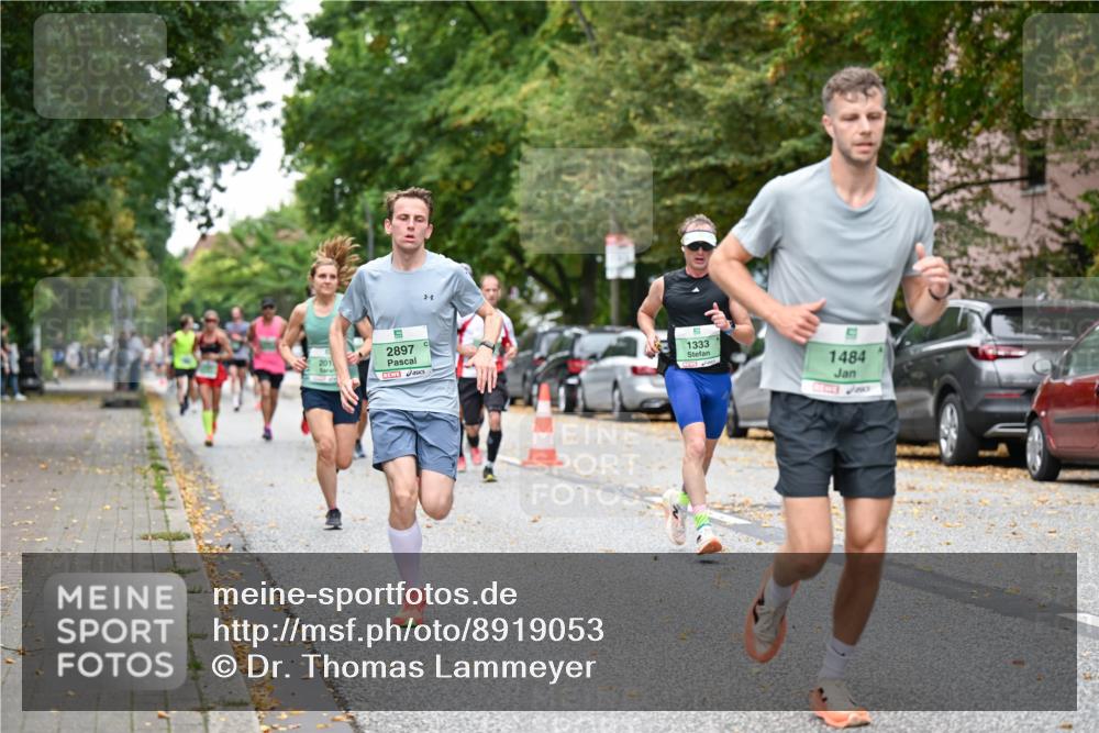 21.09.2025 - PSD Bank Halbmarathon Dr. Thomas Lammeyer http://msf.ph/oto/8919053 21.09.2025 10:36:54 Laufen 201, 2897, 1333, 1484 meine-sportfotos.de