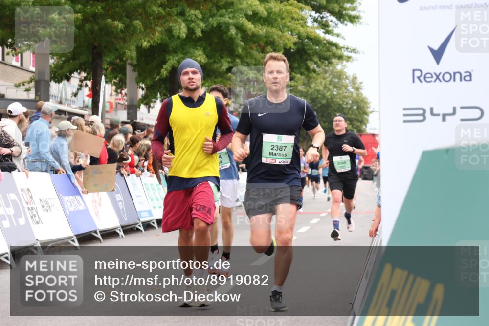 21.09.2025 - PSD Bank Halbmarathon Strokosch-Dieckow http://msf.ph/oto/8919082 21.09.2025 11:50:14 Ziel 1040, 1328, 2056, 2060, 2387, 2414, 2601, 3941, 4002 meine-sportfotos.de