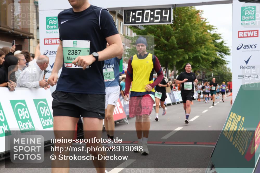 21.09.2025 - PSD Bank Halbmarathon Strokosch-Dieckow http://msf.ph/oto/8919098 21.09.2025 11:50:17 Ziel 1040, 1059, 2060, 2334, 2387, 2414, 2601, 3932, 4002 meine-sportfotos.de