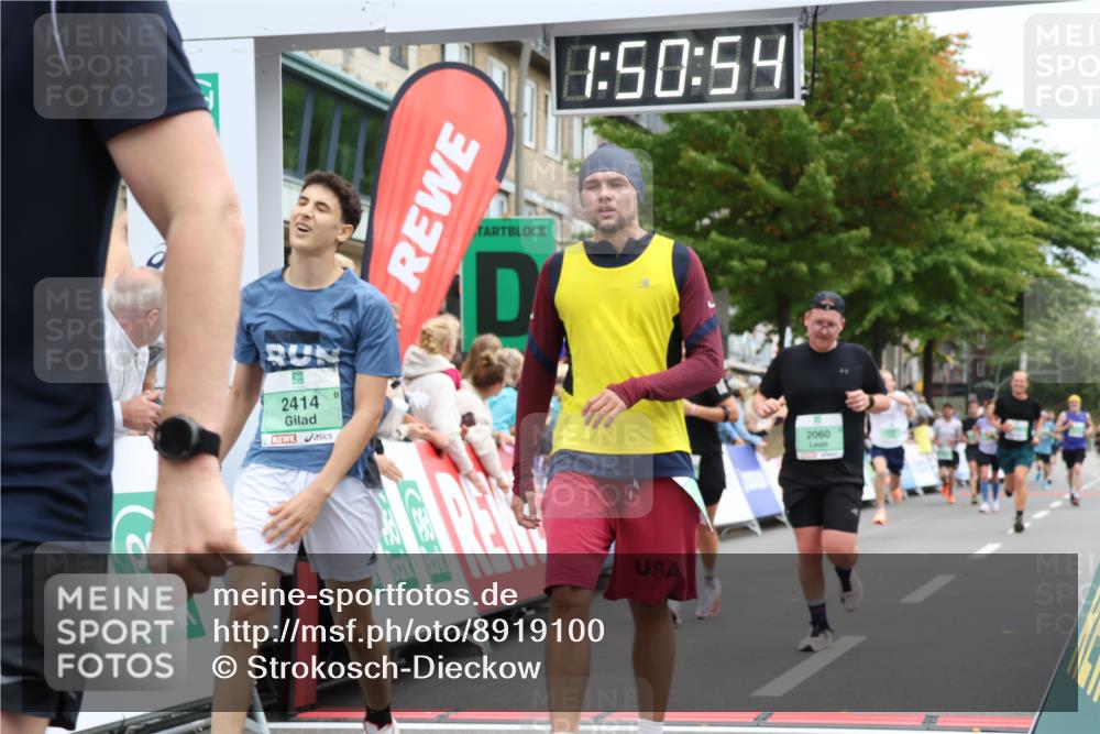 21.09.2025 - PSD Bank Halbmarathon Strokosch-Dieckow http://msf.ph/oto/8919100 21.09.2025 11:50:18 Ziel 1040, 1059, 2060, 2334, 2387, 2414, 2601, 3932, 4002 meine-sportfotos.de
