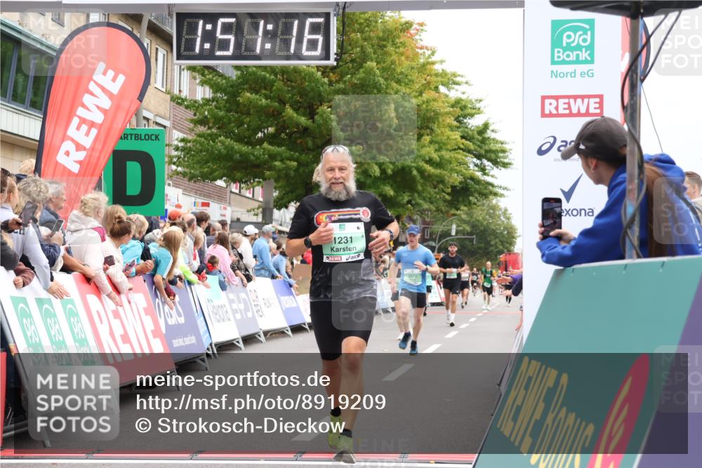 21.09.2025 - PSD Bank Halbmarathon Strokosch-Dieckow http://msf.ph/oto/8919209 21.09.2025 11:50:39 Ziel 1231, 2571, 2572, 2811, 3937 meine-sportfotos.de