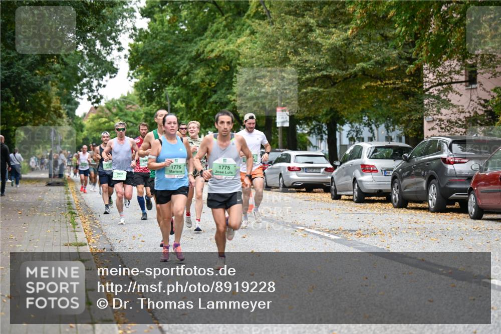 21.09.2025 - PSD Bank Halbmarathon Dr. Thomas Lammeyer http://msf.ph/oto/8919228 21.09.2025 10:37:12 Laufen 1902, 1776, 1775 meine-sportfotos.de