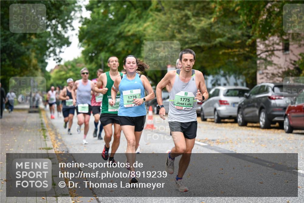 21.09.2025 - PSD Bank Halbmarathon Dr. Thomas Lammeyer http://msf.ph/oto/8919239 21.09.2025 10:37:13 Laufen 374, 9, 1776, 1775 meine-sportfotos.de