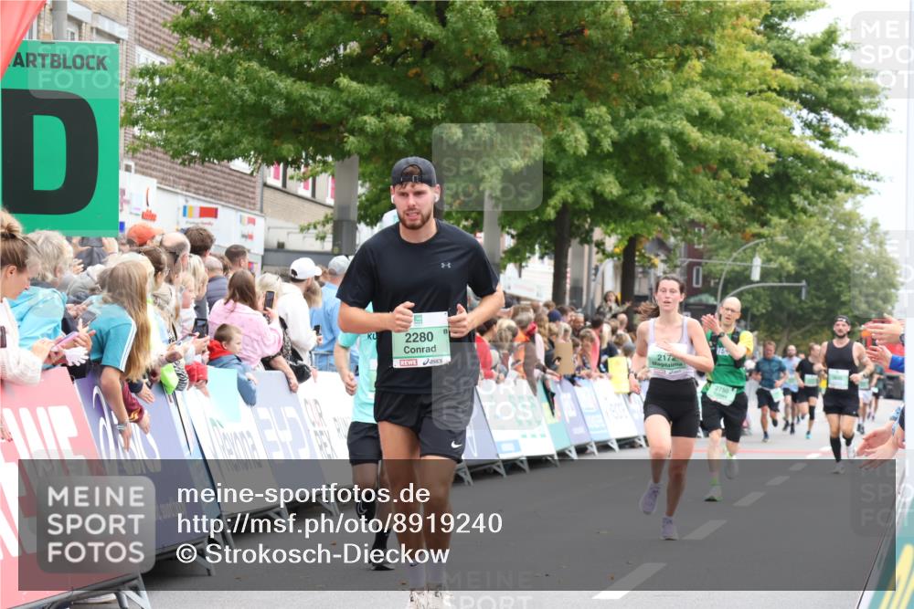 21.09.2025 - PSD Bank Halbmarathon Strokosch-Dieckow http://msf.ph/oto/8919240 21.09.2025 11:50:46 Ziel 1231, 2172, 2280, 2572, 2811, 2934 meine-sportfotos.de